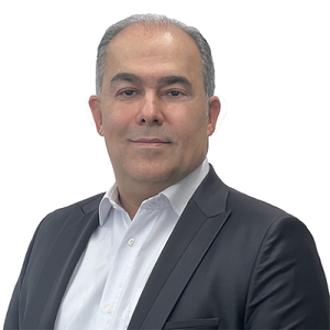 سيروس ابن رسول صنعتي