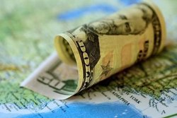 صعود دلار در معاملات جهانی