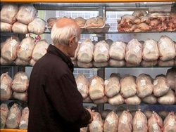 توزیع مرغ با قیمت ۱۵ هزار و ۵۰۰ تومان/ موز را گران‌تر از ۲۵ هزار تومان نخرید! / یارانه اسفندماه چهارشنبه در حساب سرپرستان خانوارها/ روغن گران نمی‌شود