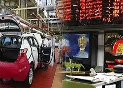 خودروسازان با عرضه خودرو در بورس موافقند