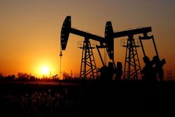 قیمت نفت خام ۲ درصد سقوط کرد