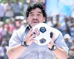 دیگو مارادونا درگذشت + تصاویر