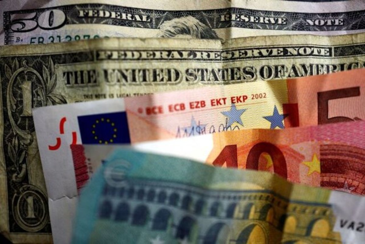 سقوط یورو و افزایش دلار