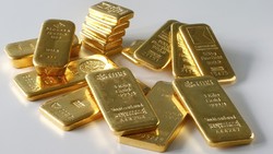 قیمت جهانی طلا به ۱۸۰۳ دلار رسید