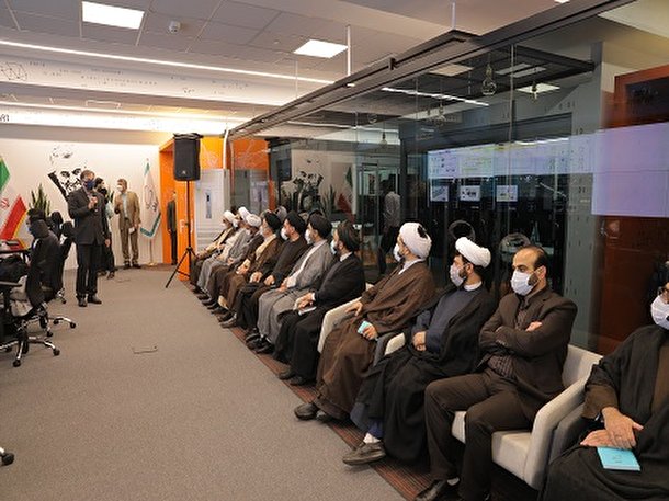 بازدید روسای نهاد نمایندگی مقام معظم رهبری در دانشگاه‌های تهران از مرکز مانیتورینگ همراه اول