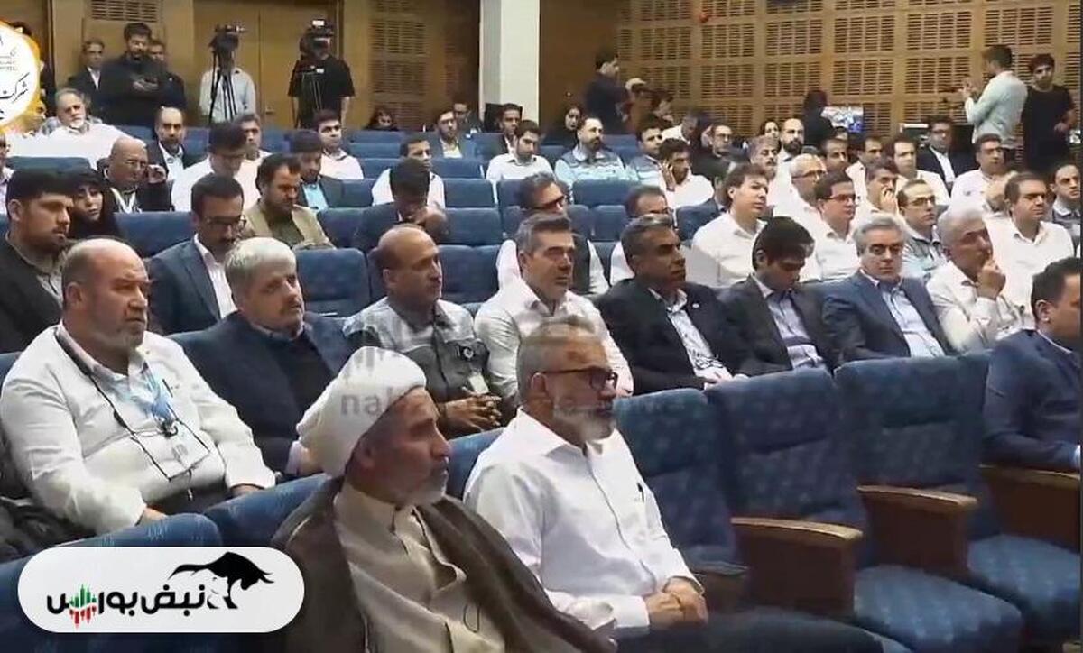 نتایج مجامع شرکت‌های بورسی در تاریخ ۱۸ اسفندماه ۱۴۰۳ | تصویب افزایش سرمایه‌های ۸ تا ۵۶۶ درصدی این نماد‌ها