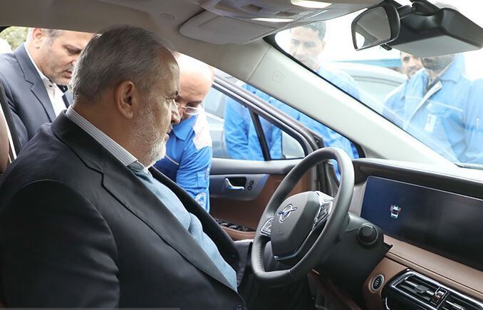 شاهکار ایران خودرو در شاهراه حمایتی دولت؛ تولید باز هم به جاده خاکی زد