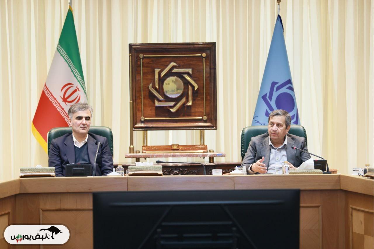 تصاویر حضور عبدالناصر همتی در بانک مرکزی