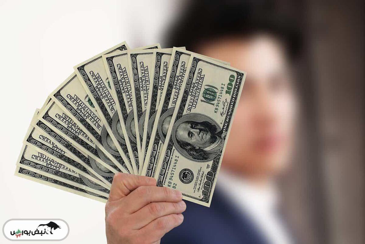 کاهش نرخ دلار و یورو در مرکز مبادله؛ نگاهی...