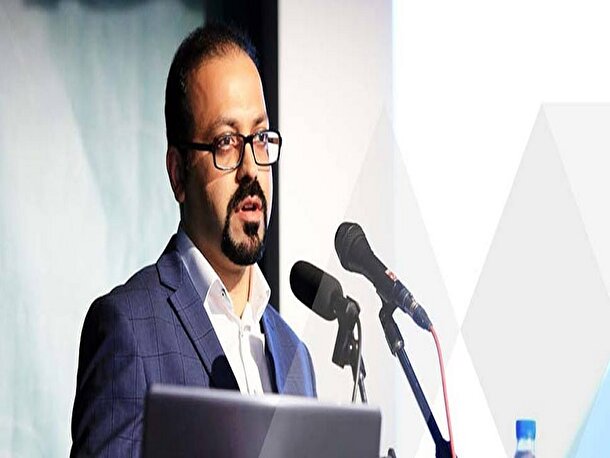 نادر بوالحسنی کیست؟