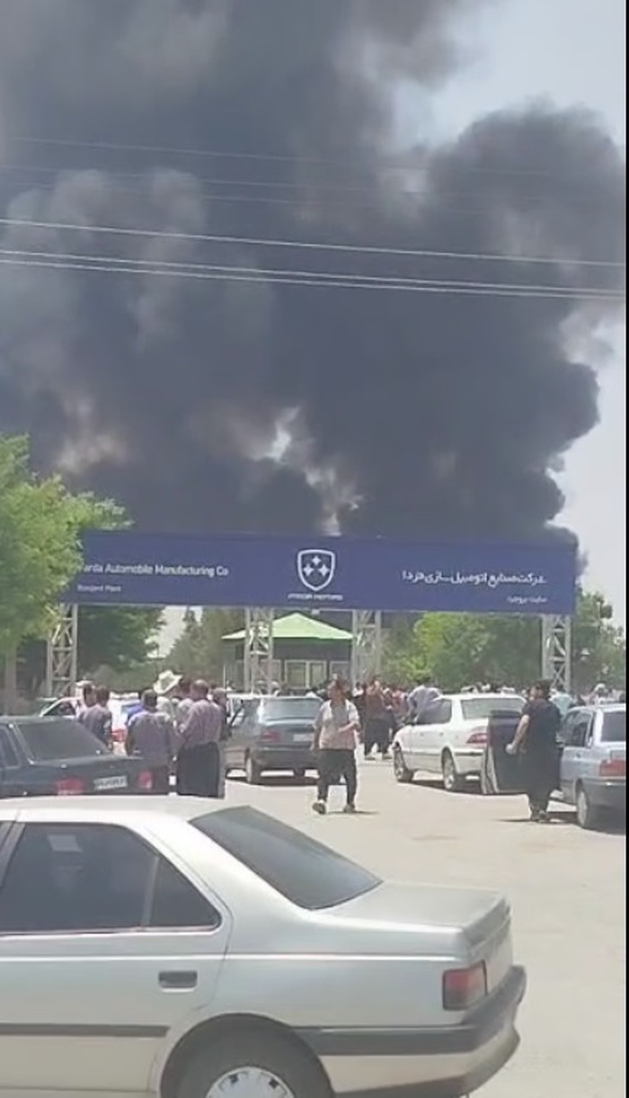 حمله موشکی اسرائیل به کارخانه ماشین سازی در بروجرد + فیلم