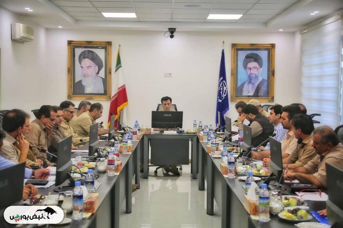 نشست شورای معاونان و مدیران چادرملو در مجتمع معدنی