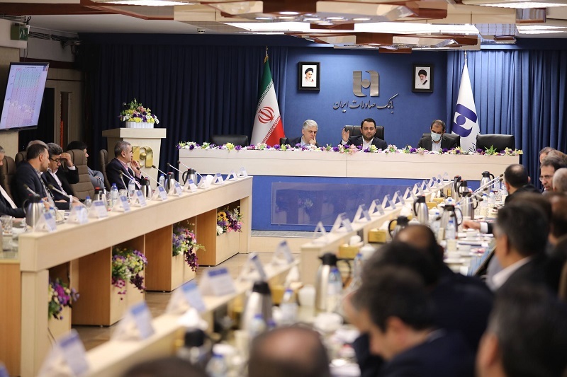 هجدهمین نشست شورای عالی مدیران بانک صادرات ایران برگزار شد/ محسن سیفی: استراتژی ۱۴۰۴، حفظ و ارتقای جایگاه بانک صادرات ایران در نظام بانکی است