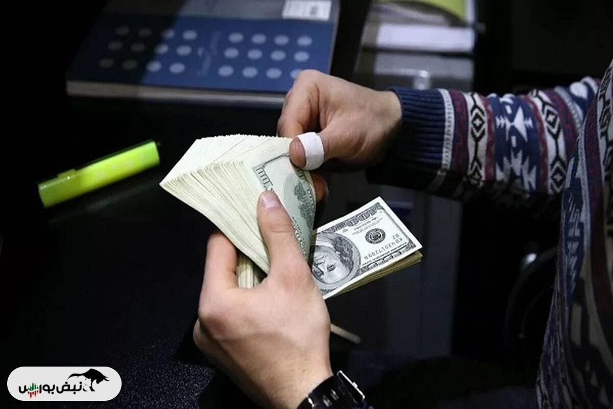 دلار ۱۶۵ هزار تومان می‌شود؟
