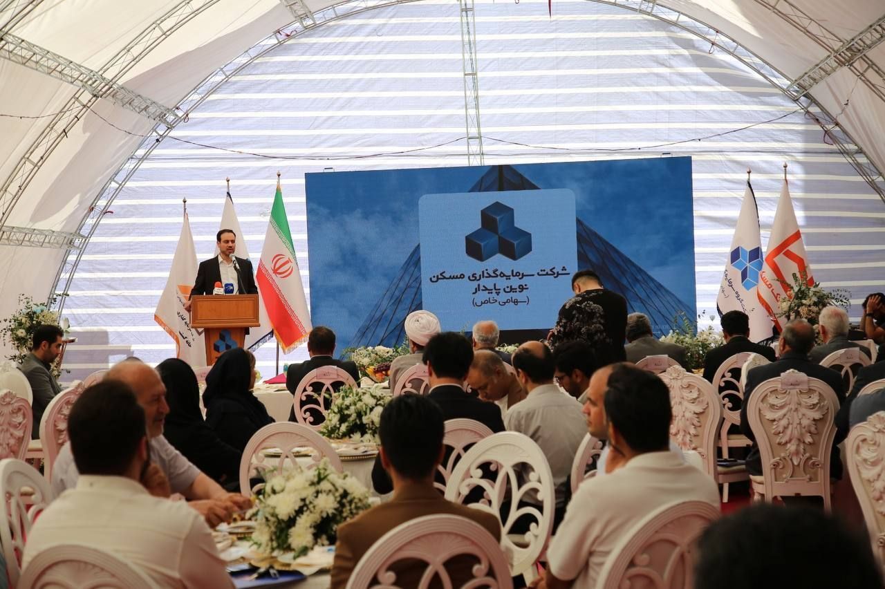 افتتاح ۱۲۰ واحد دیگر از پروژه ۲۸۰۰ واحدی آسمان البرز با حضور مدیران عامل گروه مالی بانک مسکن و ثمسکن