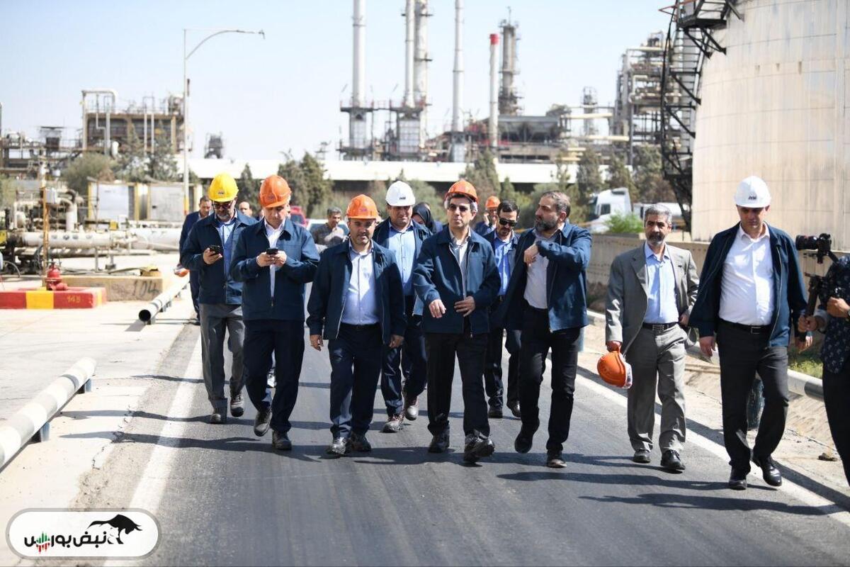بازدید مدیرعامل تاپیکو از شرکت نفت ایرانول | تأکید شهیدی‌پور بر توسعه صادرات و نوآوری