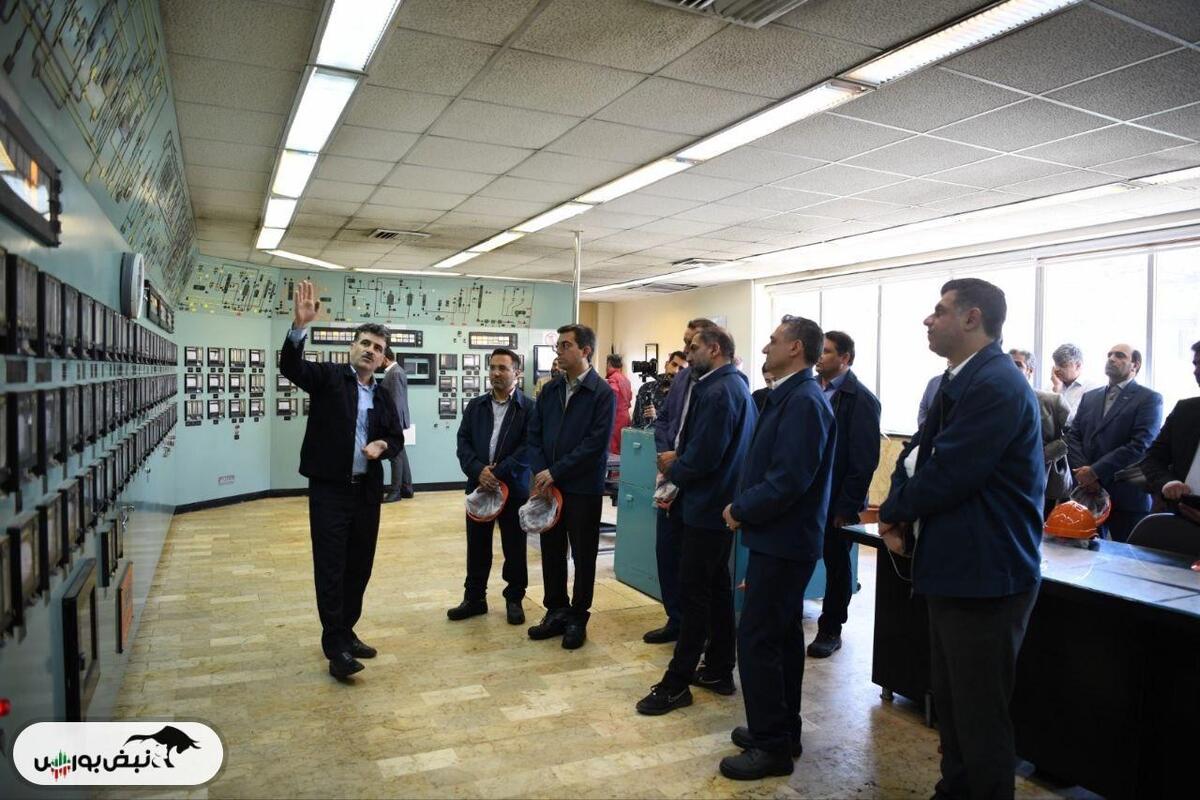 بازدید مدیرعامل تاپیکو از شرکت نفت ایرانول | تأکید شهیدی‌پور بر توسعه صادرات و نوآوری