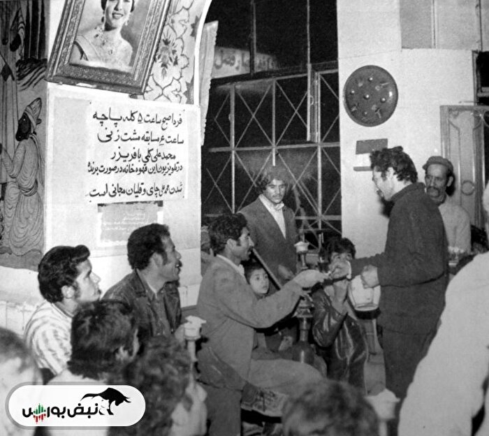 داستان قهوه خانه | چرا جمعه سیاه داریم اما در ایران شب عید کالا گران می شود؟