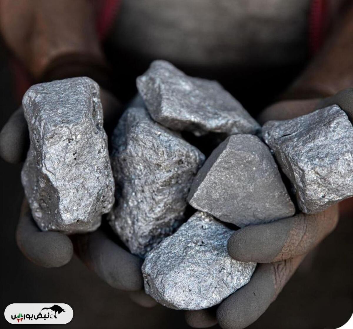 اولین محموله سنگ آهن سیماندو به چین رسید/ معدن عظیم گینه عرضه جهانی فولاد را متحول می‌کند