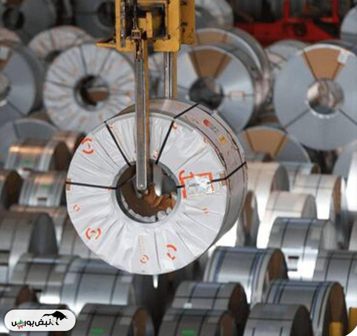 بازار فولاد داخلی در آستانه انفجار قیمتی/ دو شوک پشت‌سرهم ساختار عرضه و قیمت‌گذاری را به‌هم ریخت