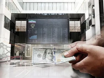 کاهش قیمت ارز باعث عقب نشینی بورس می‌شود؟