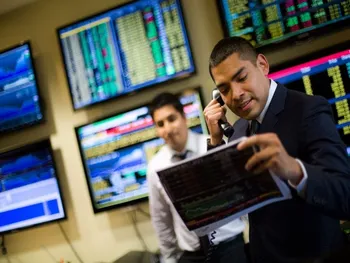 بورس امروز دوشنبه ۱۱ بهمن ۱۴۰۰ | خودرویی ها و بانکی ها پیشتازان بورس امروز