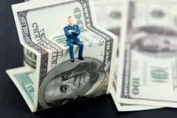 قیمت دلار و یورو چهارشنبه 15 مردادماه 99/ سرعت رشد قیمت دلار بر تابلوی صرافی‌های بانکی بیشتر از بازار آزاد