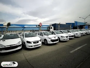 قیمت خودرو تکان خورد