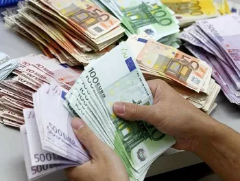 قیمت دلار و قیمت یورو دوشنبه ۱۲ مرداد ۱۴۰۵