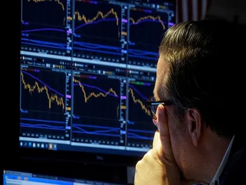 تحلیل تکنیکال دو نماد بورسی | این نماد خودرویی در صف فروش قفل خواهد شد؟