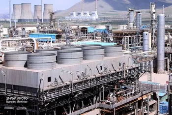 عرضه سهام شرکت پالایش نفت امام خمینی(ره) شازند توسط بانک رفاه