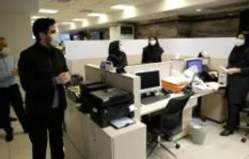 دیدار عیدانه رئیس هیئت مدیره سرمد با کارکنان با رعایت اصول فاصله‌گذاری اجتماعی