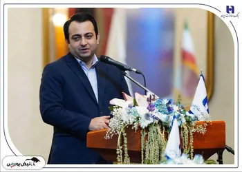 راهبرد بانک صادرات ایران خروج از بنگاه‌داری و تمرکز بر فعالیت‌های مولد و شفاف است