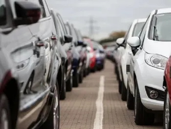 قیمت انواع خودرو داخلی و خارجی ۲۴ اسفند ۱۴۰۴