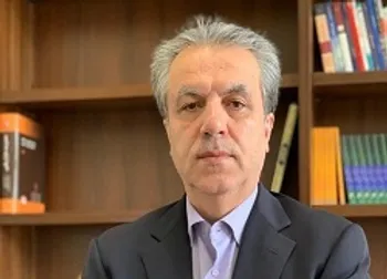 تیم اقتصادی نقدینگی را به بورس هدایت کند