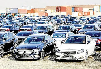 نوسان ۱ تا ۵ میلیون تومانی قیمت خودروها