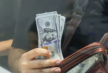 قیمت دلار امروز یکشنبه ۷ تیرماه ۱۴۰۵ | افزایش تقاضا در بازار؛ دلار صعودی شد