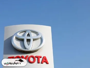 تویوتا روی غلتک افتاد
