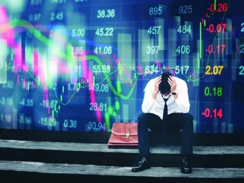 افزایش عرضه ها در بورس؛ بخریم یا بفروشیم؟