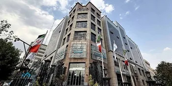 ادعای پرداخت حقوق نجومی و وام 4.5 میلیارد تومانی اشنتباه است