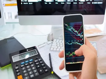 سودآوری شرکت‌های بورسی با دلار ۲۸۵۰۰ تومانی