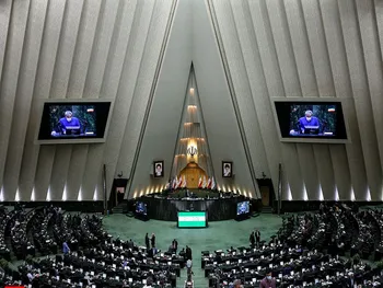 پای شستا به مجلس باز شد + فیلم