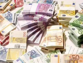 قیمت دلار و قیمت یورو امروز دوشنبه ۲ شهریور ۱۴۰۵
