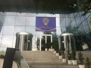 تصمیمات سردرگم دولت، سهامداران را مردد کرد