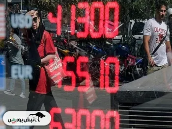 ادامه کاهش دلار در پشت خط