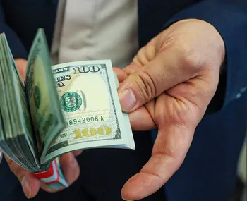 قیمت دلار امروز پنج‌شنبه ۲۸ فروردین ۱۴۰۴ | نرخ دلار، یورو و درهم در بازار آزاد و مرکز مبادله