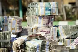 ارز چه تأثیری بر رشد نقدینگی دارد؟ | آیا رشد نقدینگی باعث تورم بیشتر می‌شود؟