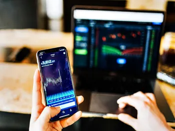 شاخص بورس پایین تر می رود؟