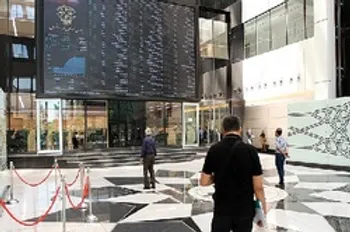 گزارش بورس امروز یکشنبه 18 آبان 99/ سهامداران برای خرید این نمادها به صف نشستند!