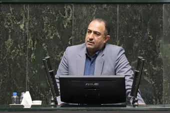 نماینده مجلس: باید ۳ بار در سال حقوق را افزایش داد!